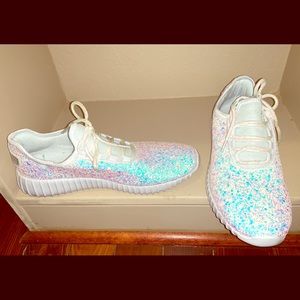 Boutique Glitter Confetti Sneakers - Women’s 9